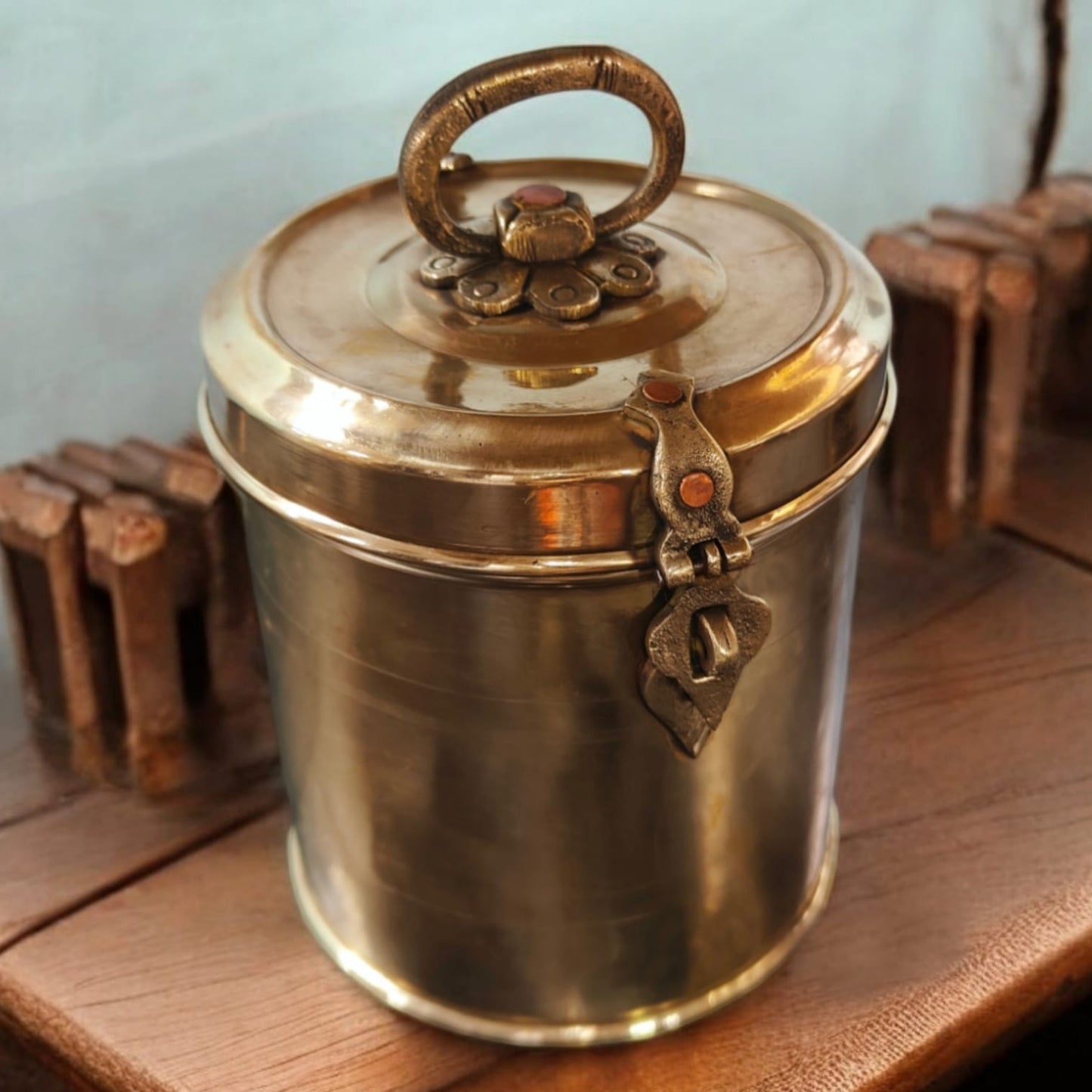 ORIGINAL ANTIQUE: AT/028 - Vintage Brass Cylindrical Lockable Box With Handle | KITCHENWARE | UTENSILS | HOME APPLIANCES