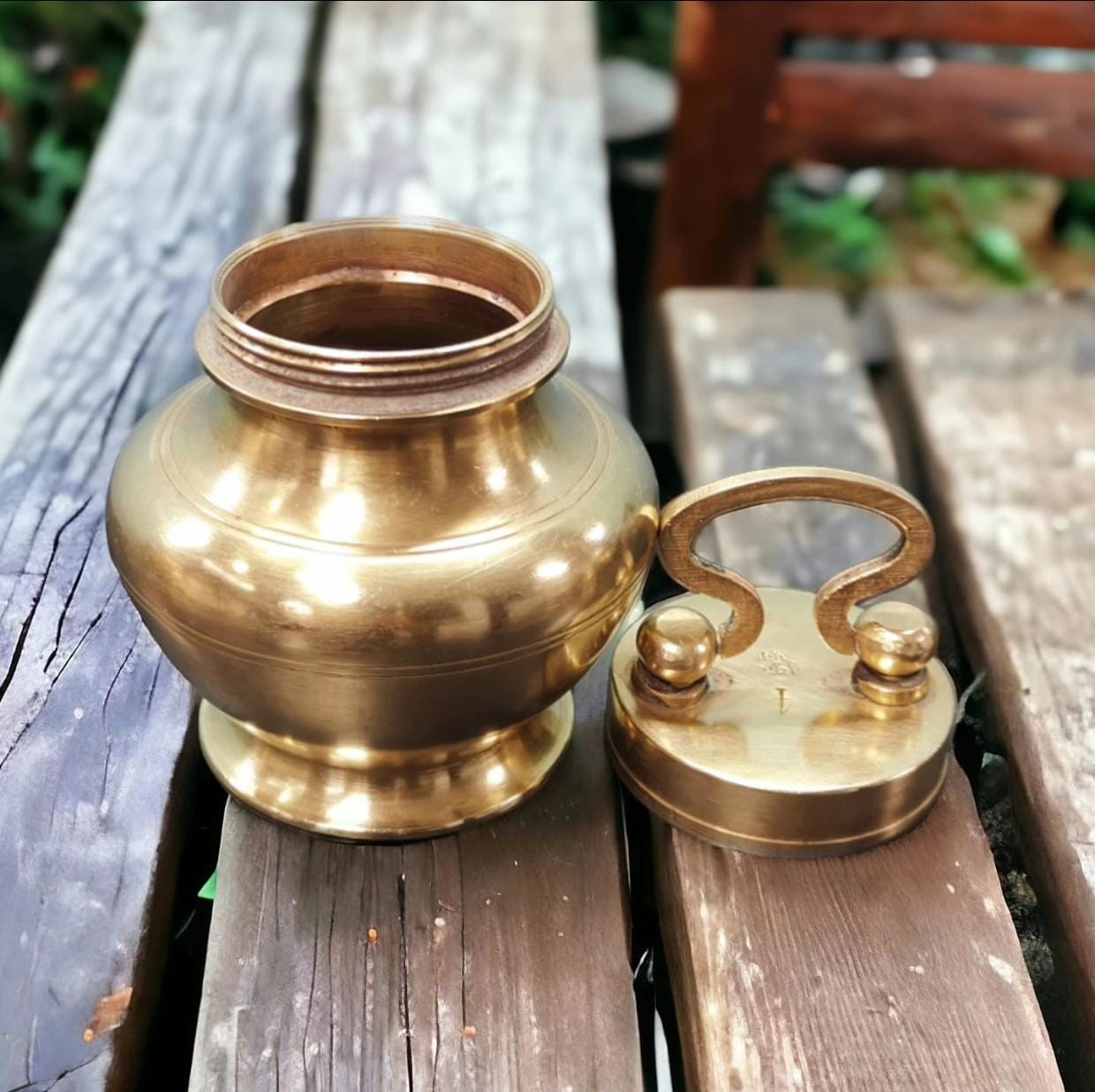 ORIGINAL ANTIQUE: AT/106 - Vintage Rare Pure Brass Round Shape Gangajal Lota | Kamandal | KITCHENWARE | UTENSILS | HOME APPLIANCES