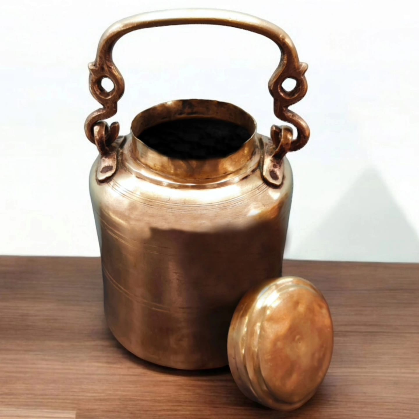 ORIGINAL ANTIQUE: AT/116 -Vintage Brass Big Size Milk / Ghee / Oil Canister With Air Tight Lid And Strong Handle | KITCHENWARE | UTENSILS | HOME APPLIANCES