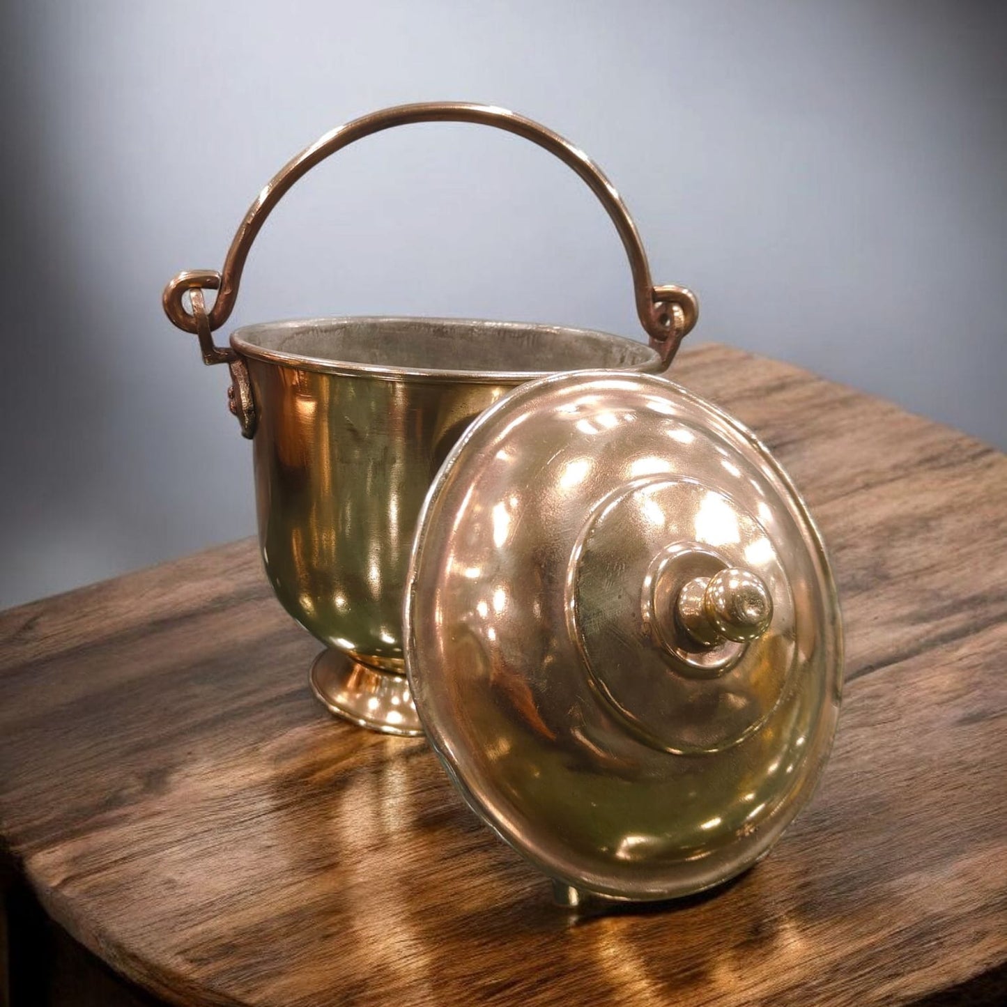 ORIGINAL ANTIQUE: AT/069 - Rare Pure Brass Ice Bucket / Storage Container With Lid & Handle | KITCHENWARE | UTENSILS | HOME APPLIANCES