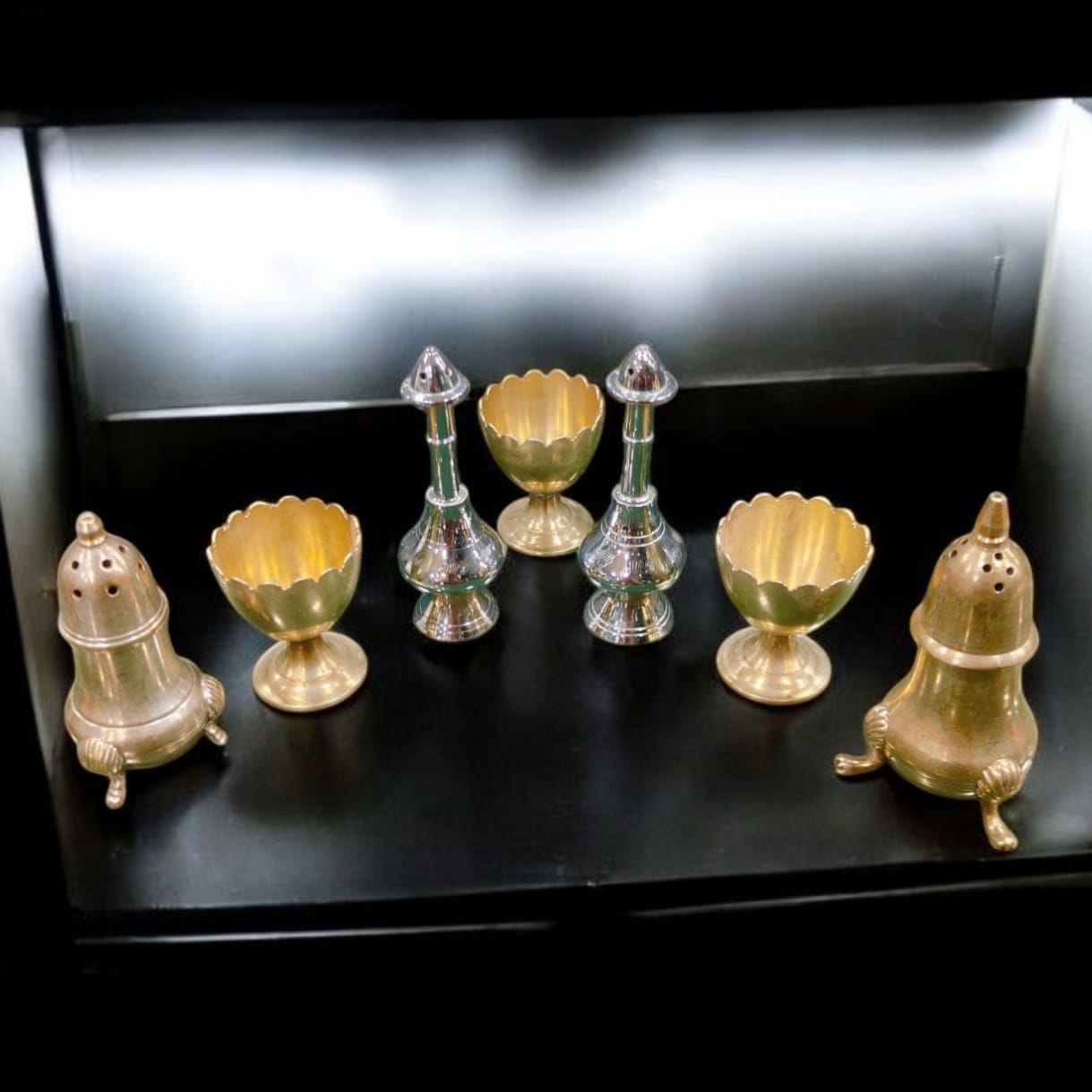 ORIGINAL ANTIQUE: AT/177 - Vintage Brass Exclusive Collections Of Miniature Set | KITCHENWARE | UTENSILS | HOME APPLIANCES