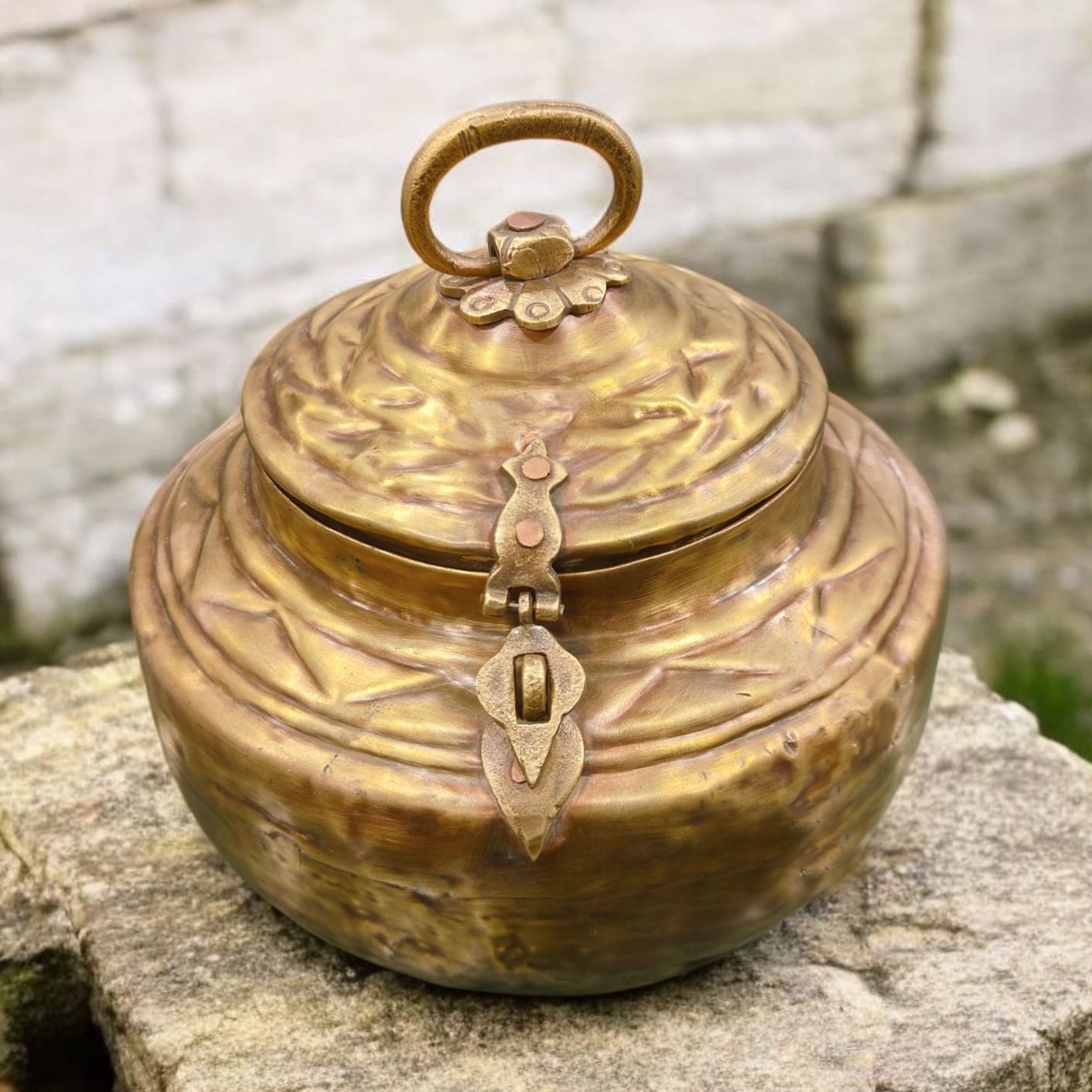 ORIGINAL ANTIQUE: AT/195 - Vintage Rare Pure Brass Beautifully Hammered Unique Shape Grain | Rice | Chapati | Multi Purpose Pot | Storage Box with Lock System | KITCHENWARE | UTENSILS | HOME APPLIANCES