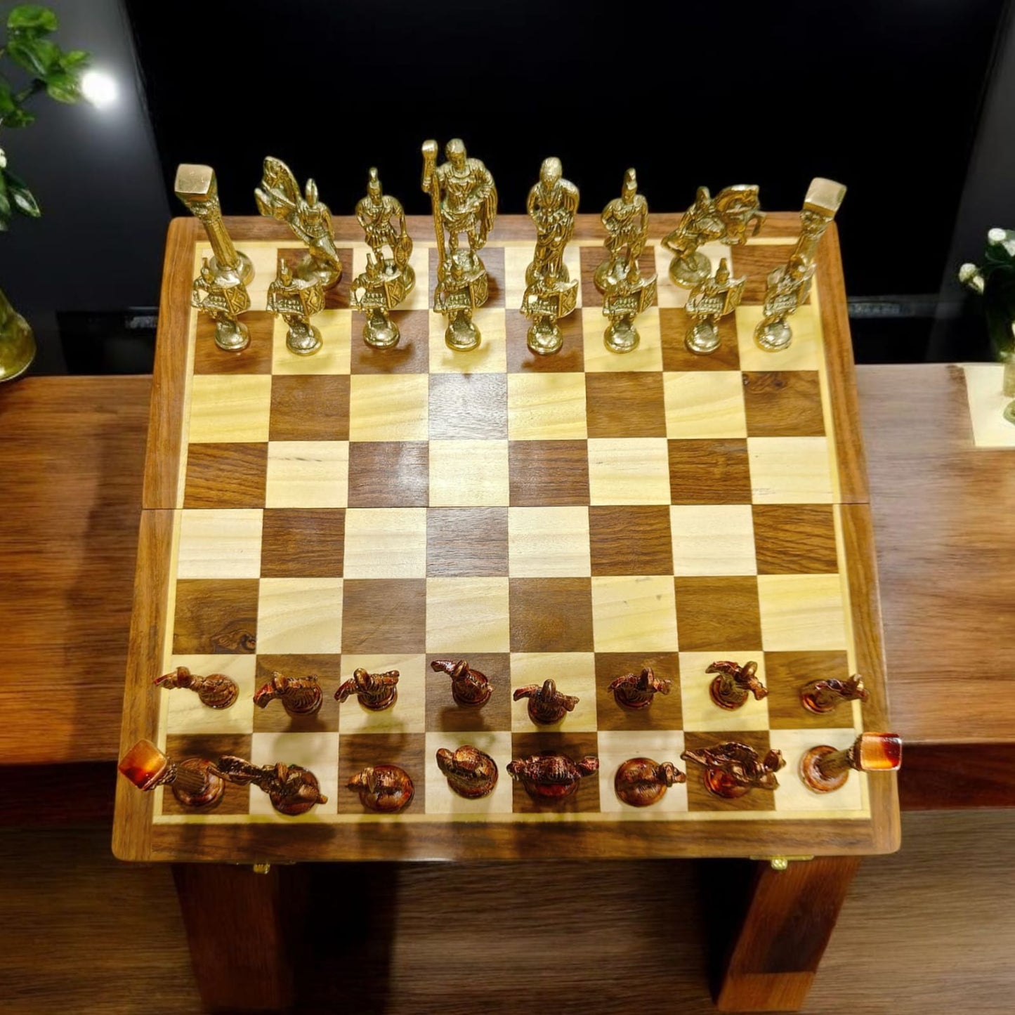BRAND NEW: NW/045 - Chess Set with Pure Brass Sculpted Pieces In Ancient Roman Style & Wooden Folding Board | KITCHENWARE | UTENSILS | HOME APPLIANCES