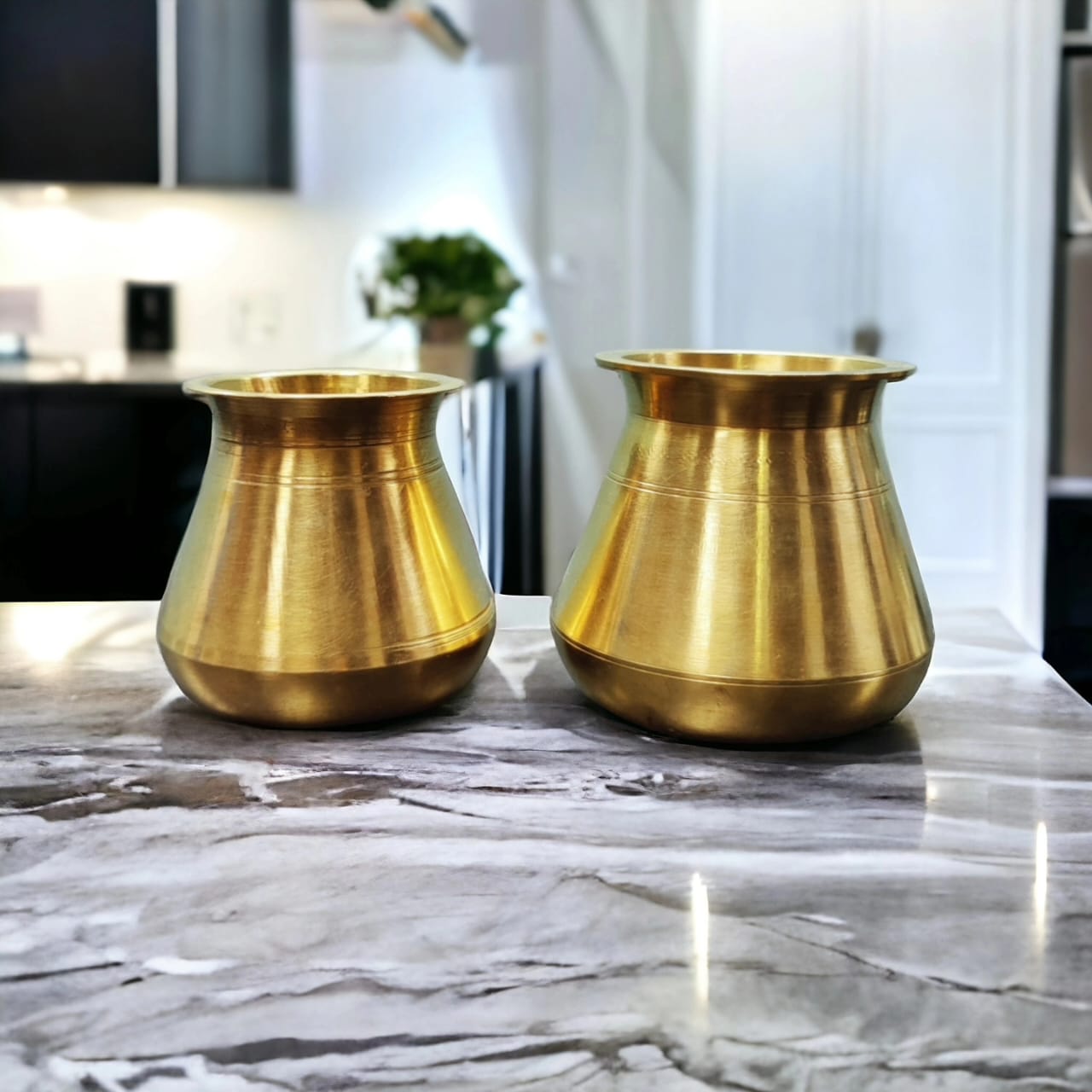 AT/027 - SET OF 2 Antique Beautiful Shape Water Pot Made of High Quality Brass