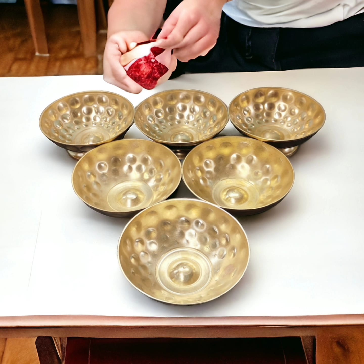 NW/084 - SET OF 5 100% Pure Brass Very Beautifully Hammered Ice Cream Bowls