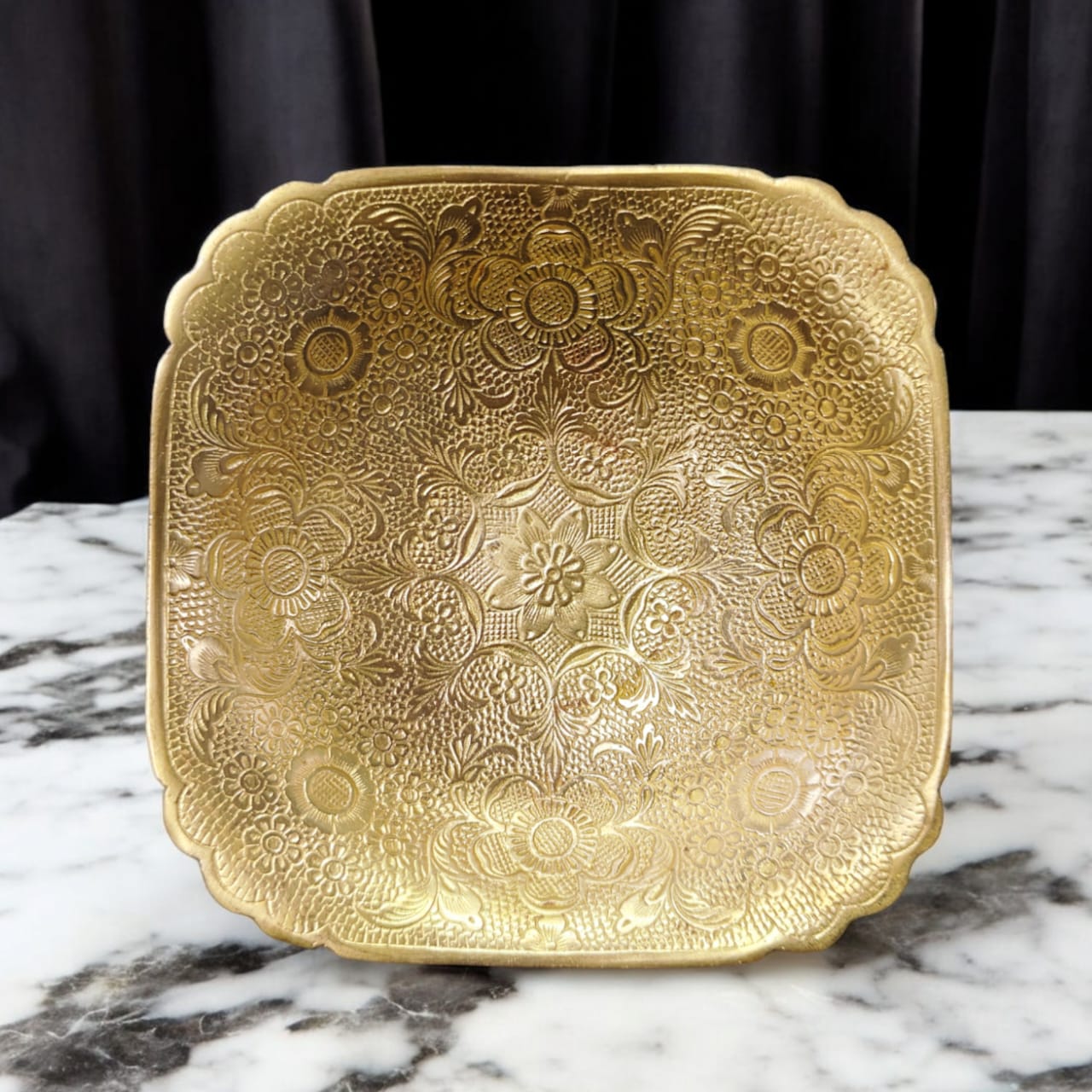 AT/098 - Vintage Rare Very Beautifully Engraved Pure Brass Border Fruit Bowl