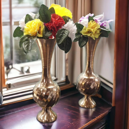 AT/069 - Set Of 2 Vintage Rare Very Beautiful Pure Brass Flower Vase