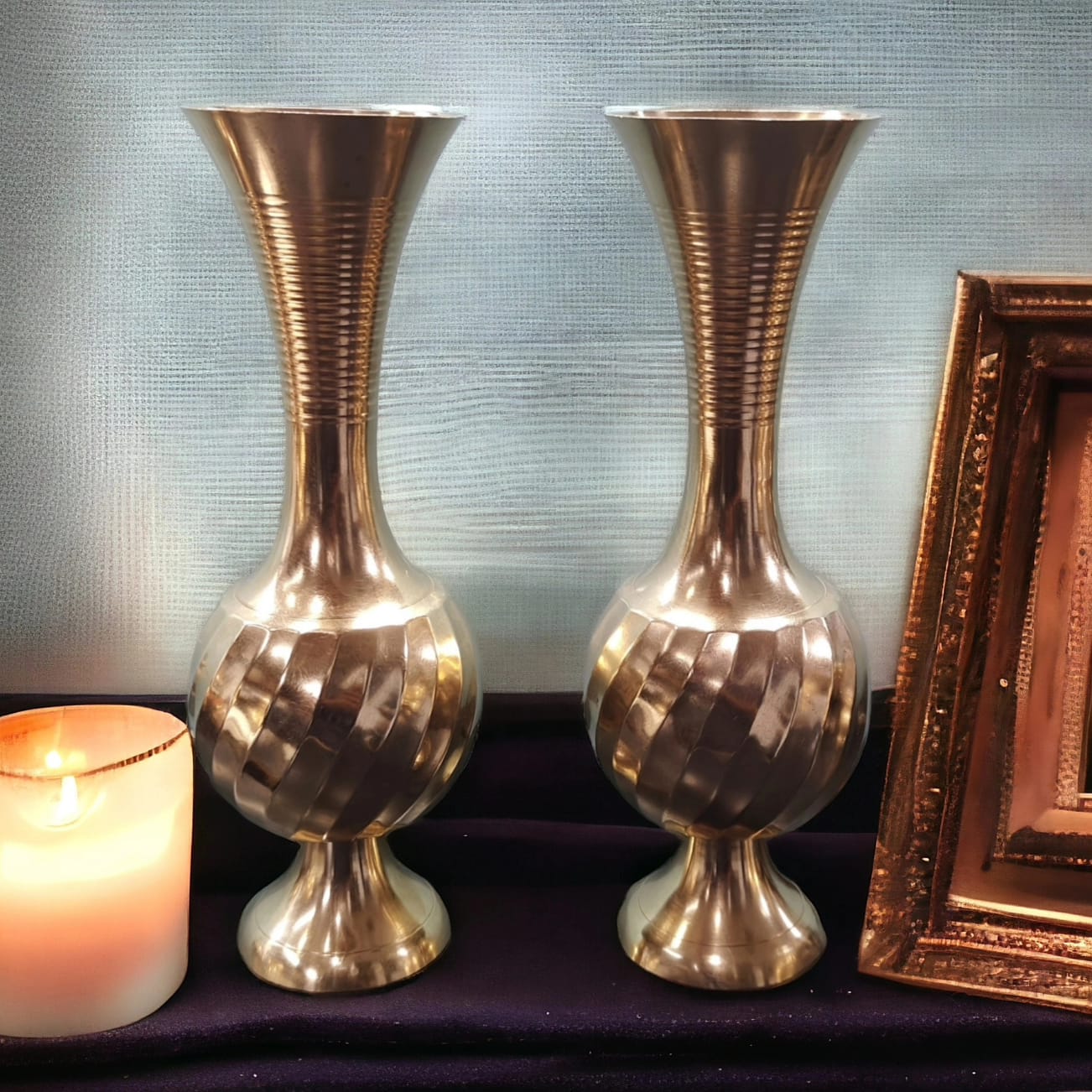 AT/069 - Set Of 2 Vintage Rare Very Beautiful Pure Brass Flower Vase