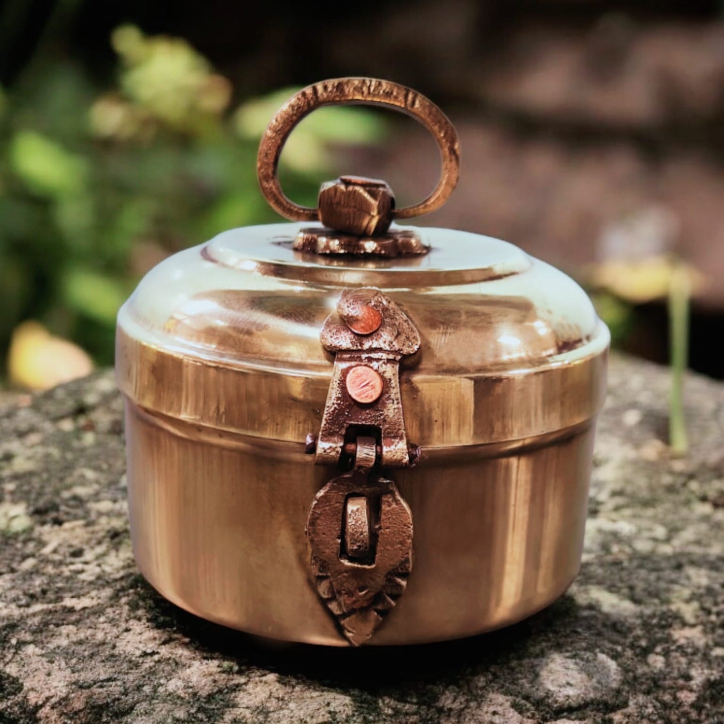 AT/125 - Vintage Rare Pure Brass Original Antique Small Round Shape Box With Handle & Locking System.