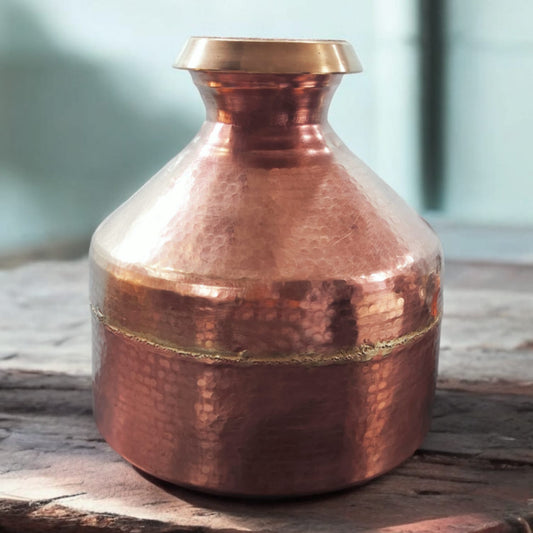 AT/129 - Original Antique Pure Copper With Brass Touch Up Very Beautiful Shape Hammered Solid Water Pot