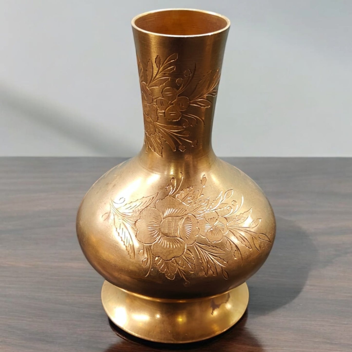 AT/092 - Vintage Rare Very Beautifully Engraved Pure Brass Flower Vase