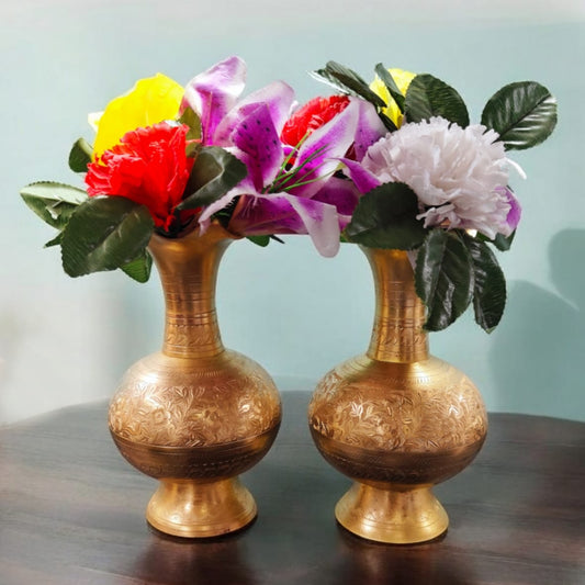 AT/100 - Set of 2 - Rare Vintage Pure Brass Very Beautifully Shape Engraved Flower Vase