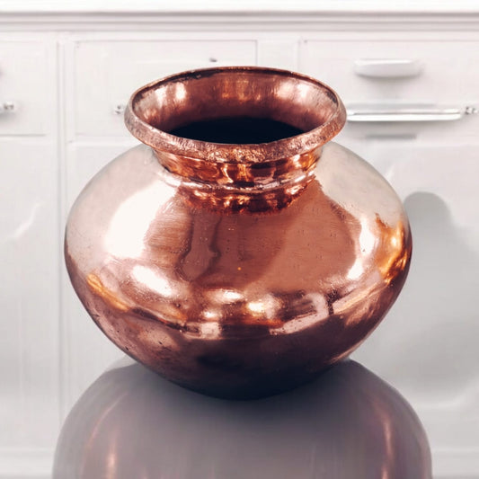 AT/109 - Original Antique Rare Hand Craved Pure Copper Pot