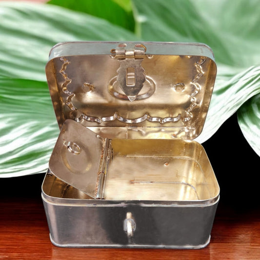 AT/131A - Rare Antique Pure Brass Vintage Paan daan - Beetle Nut Supari Box with Silver Plating