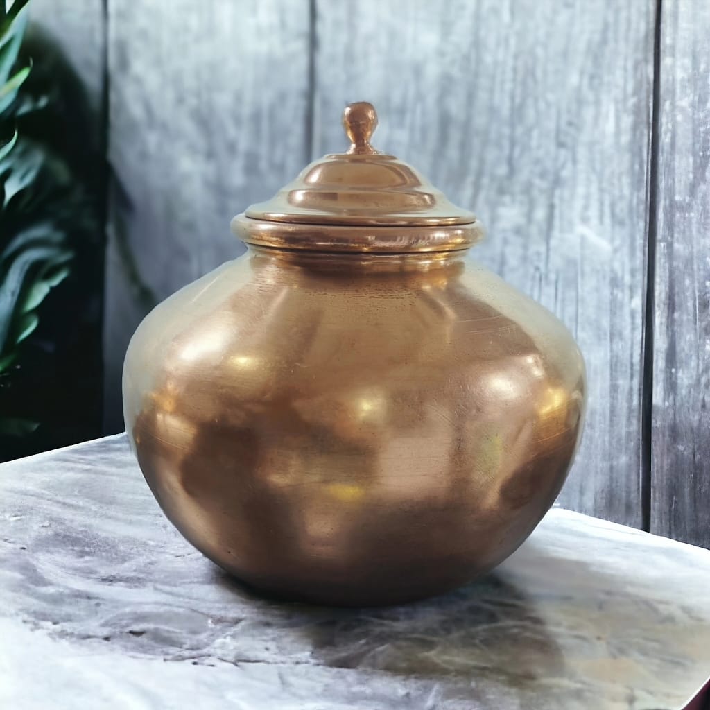 AT/177 - Vintage Rare Pure Brass Very Beautiful Round Shape Original Antique Water Pot With Lid