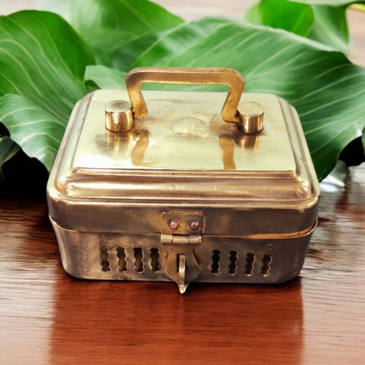 AT/140 - Rare Antique Pure Brass Vintage Paan daan - Beetle Nut Supari Box