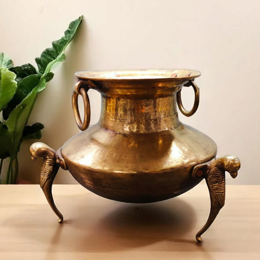 ORIGINAL ANTIQUE: AT/025 - Vintage Rare Pure Brass Very Beautiful Shape Water Pot on Parrot Legs with Handles | KITCHENWARE | UTENSILS | HOME APPLIANCES