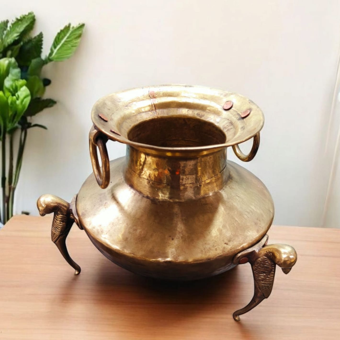 ORIGINAL ANTIQUE: AT/025 - Vintage Rare Pure Brass Very Beautiful Shape Water Pot on Parrot Legs with Handles | KITCHENWARE | UTENSILS | HOME APPLIANCES