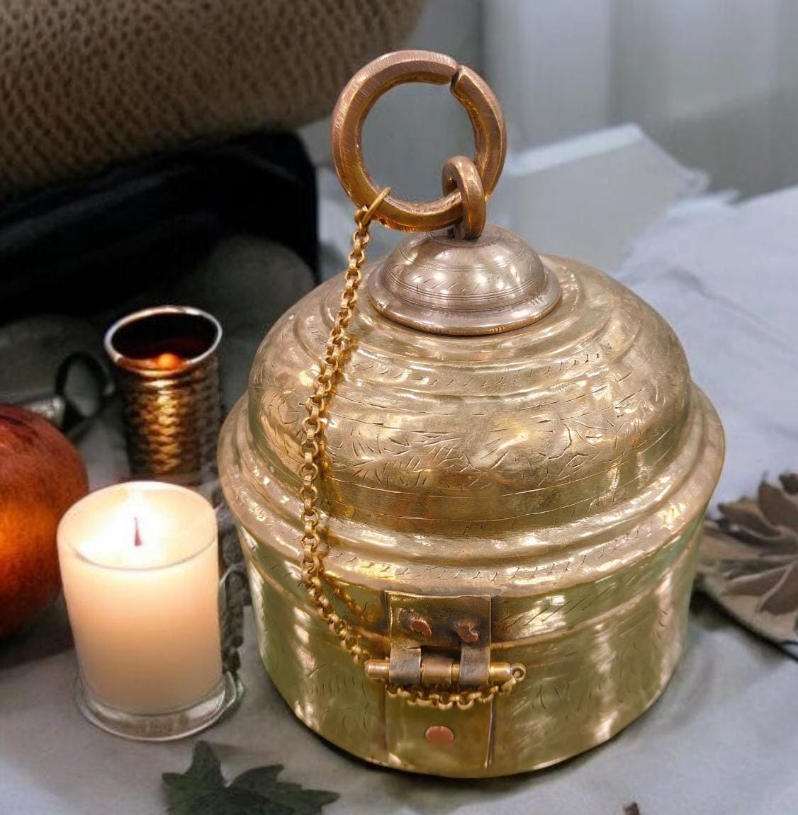 ORIGINAL ANTIQUE: AT/185 - 100% Pure Brass Rare Vintage Beautifully Engraved Floral Print Handmade Multipurpose | Jewellery Box | Unique Lock System | KITCHENWARE | UTENSILS | HOME APPLIANCES
