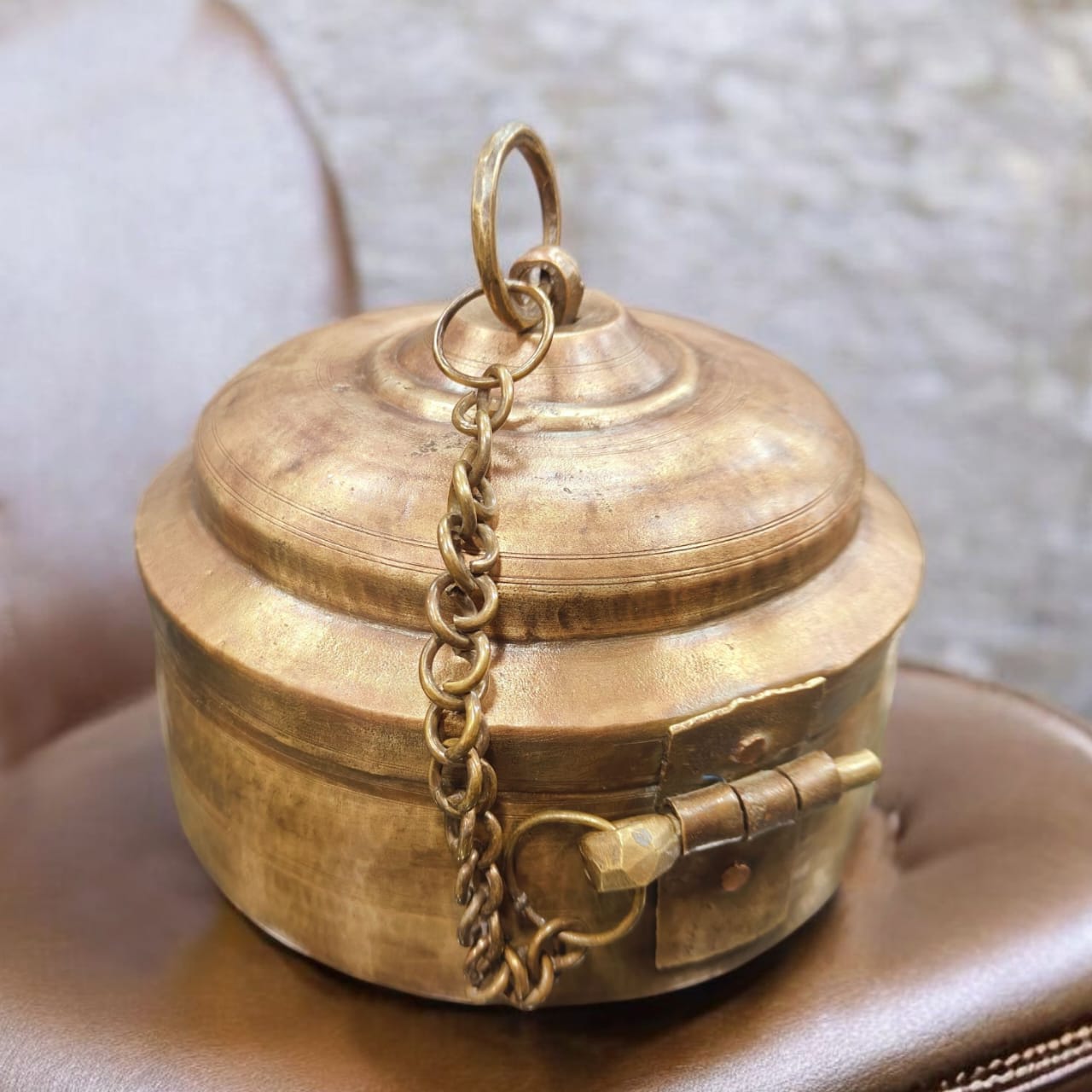 ORIGINAL ANTIQUE: AT/188 - 100% Pure Brass Rare Vintage Unique Shape Handmade Multipurpose | Jewellery Box | Unique Lock System | KITCHENWARE | UTENSILS | HOME APPLIANCES