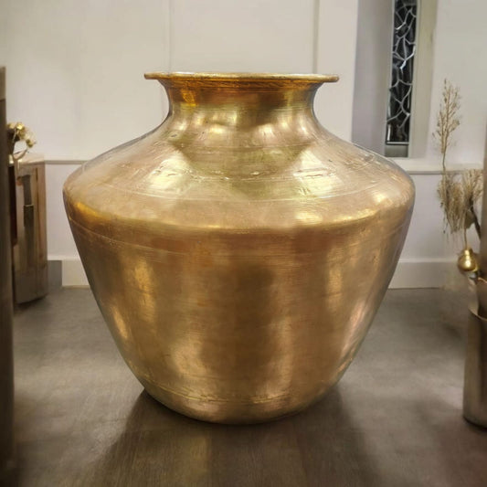 ORIGINAL ANTIQUE: AT/202 - Big Size Pure Brass Unique Shape Water Pot | Vase | Planter | KITCHENWARE | UTENSILS | HOME APPLIANCES